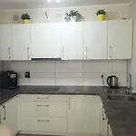 Pastelowe Blisko Centrum Karpacza Z Parkingiem, Balkonem W Zielonej Okolicy Karpacz